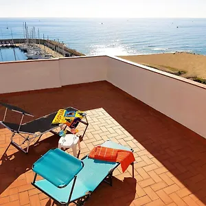 Apartment Marina Port & Beach-apartment, Masnou
